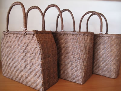 〜樹皮を編む〜かご展