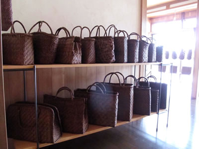 やまぶどうの「かご展」