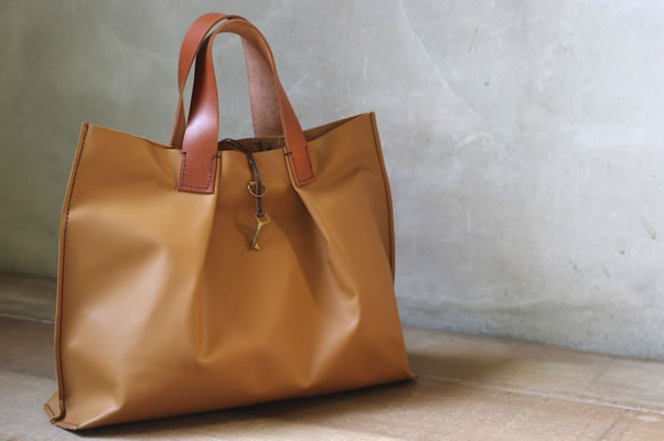 京都福知山「工房布美人」の柿渋染 - 秋色の服展 -