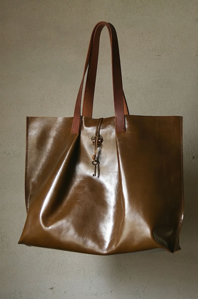 −器と革バッグと− 可児孝之・利恵子展